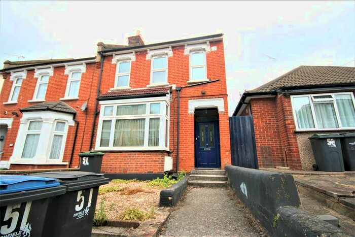 5 Bedroom Semi-Detached House To Rent In Palmers Road, London, N11