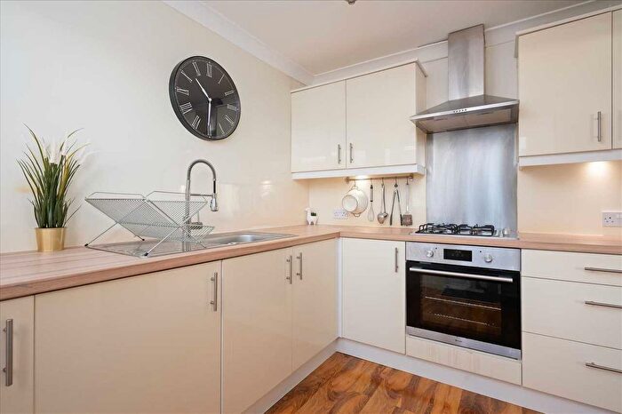 3 Bedroom End Of Terrace House For Sale In Honeyman Court, Armadale, Bathgate, EH48