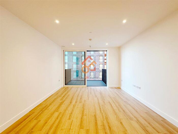 1 Bedroom Flat To Rent In Waterview House, Quay Walk, Wembley, HA0