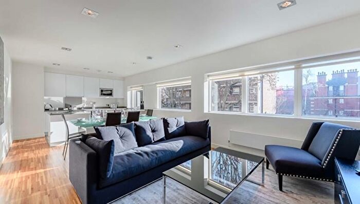 2 Bedroom Flat To Rent In Fulham Road, South Kensington, London, SW3