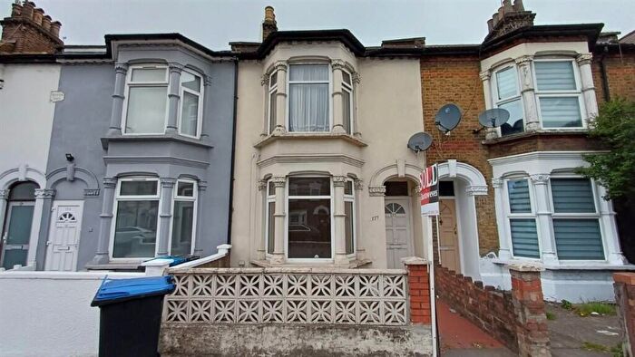3 Bedroom Terraced House For Sale In Hertford Road, London, N9