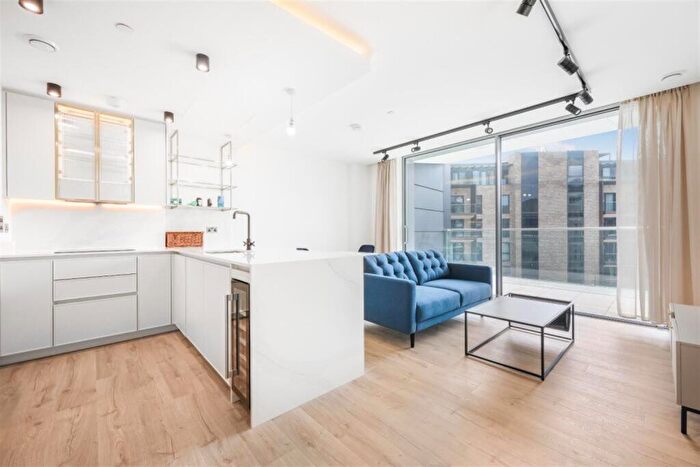 1 Bedroom Apartment To Rent In Aurora Apartments, Islington, EC1V