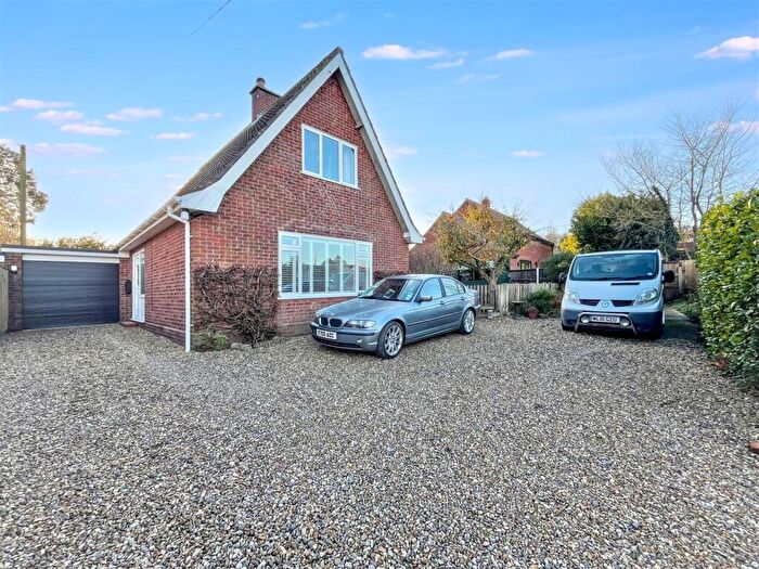 2 Bedroom Detached Bungalow For Sale In Sandpit Lane, Thorpe Market, Norwich, NR11