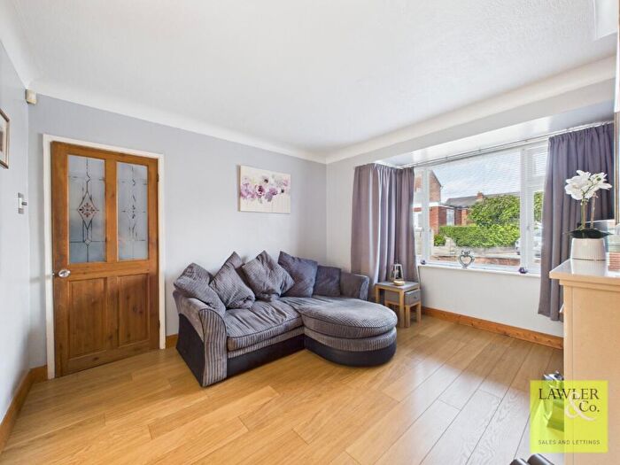 3 Bedroom Semi-Detached House For Sale In Bosden Avenue, Hazel Grove, Stockport, SK7