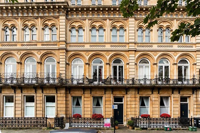 2 Bedroom Flat For Sale In Victoria Square, Clifton, Bristol, BS8