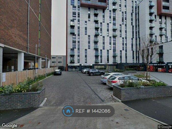 2 Bedroom Flat To Rent In Beaumont Court, Southend, SS2