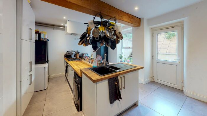 10 Bedroom House To Rent In City Road, BS2