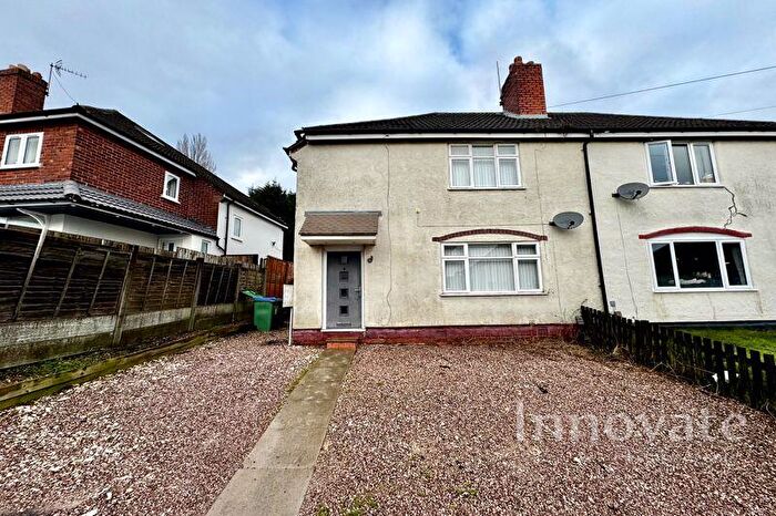 3 Bedroom Semi-Detached House To Rent In Longbank Road, Oldbury, B69