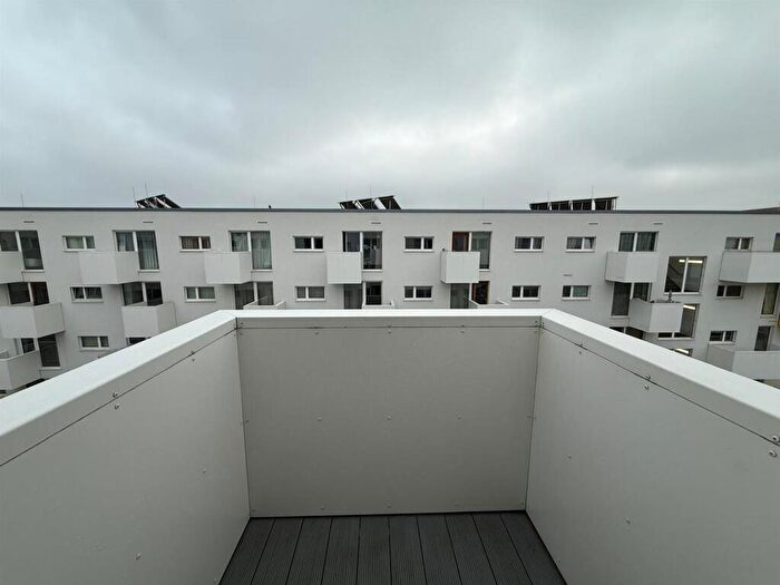 1 Bedroom Flat For Sale In Arboretum Place, Barking, IG11