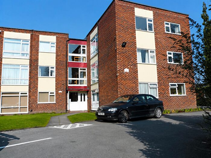 1 Bedroom Flat For Sale In Beech Court, Beech Grove, Sale, M33
