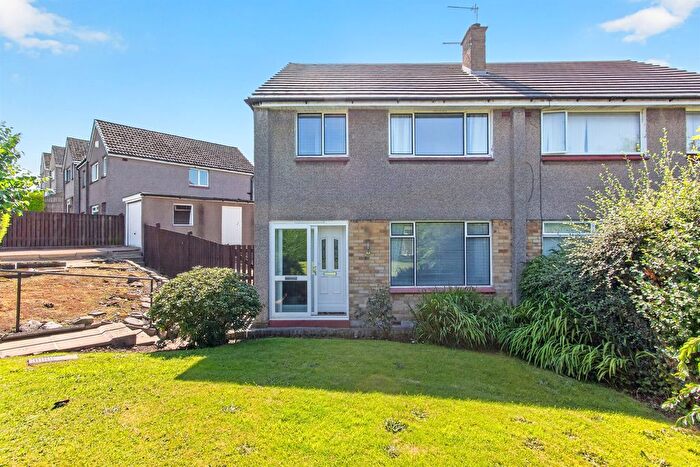 3 Bedroom Semi-Detached House For Sale In Balmuildy Road, Bishopbriggs, Glasgow, G64