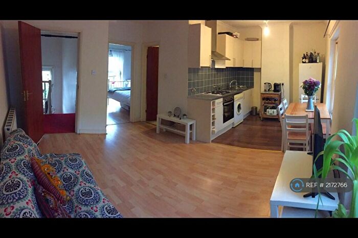 1 Bedroom Flat To Rent In Dalston Lane, London, E8