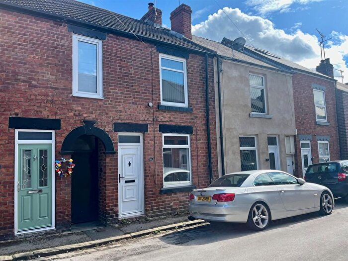 2 Bedroom Terraced House For Sale In Alma Street West, Brampton, Chesterfield, S40