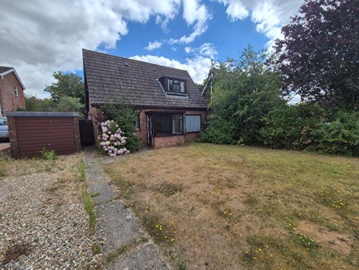 3 Bedroom Chalet For Sale In Richmond Rise, Reepham, Norwich, Norfolk, NR10