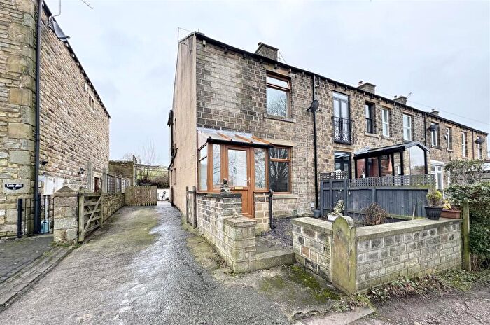 2 Bedroom End Of Terrace House For Sale In Hallas Road, Kirkburton, Huddersfield, HD8