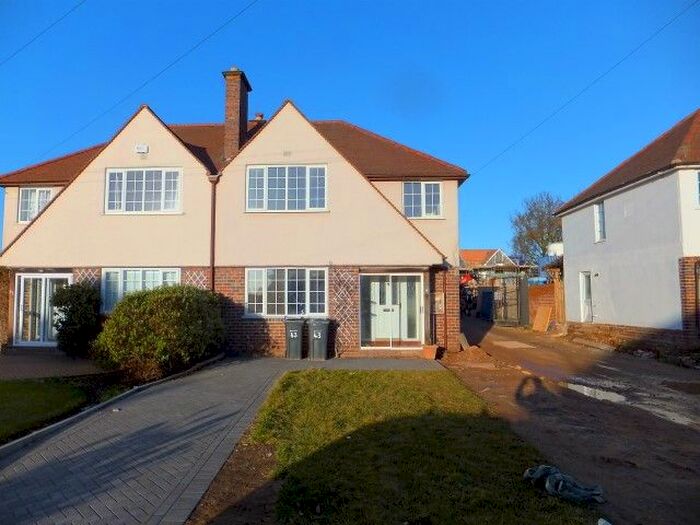 3 Bedroom Semi-Detached House To Rent In Worcester Lane, Four Oaks, Sutton Coldfield, B75