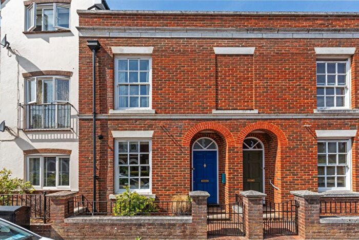 3 Bedroom Terraced House For Sale In Parchment Street, Winchester, SO23