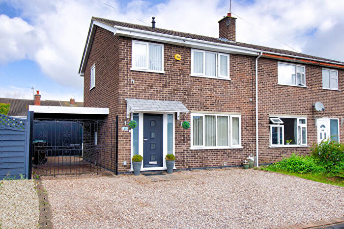 3 Bedroom Semi-Detached House For Sale In Windsor Road, Linton, DE12