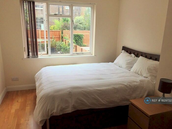 1 Bedroom Flat To Rent In Ugf Offord Road, London, N1