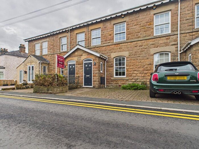 2 Bedroom Terraced House To Rent In Silverfields Road, Harrogate, HG1