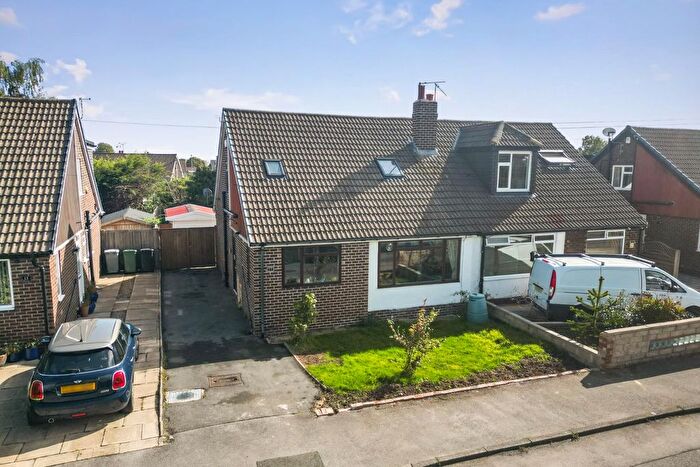 5 Bedroom Semi-Detached Bungalow For Sale In Red Hall Garth, Leeds, West Yorkshire, LS14
