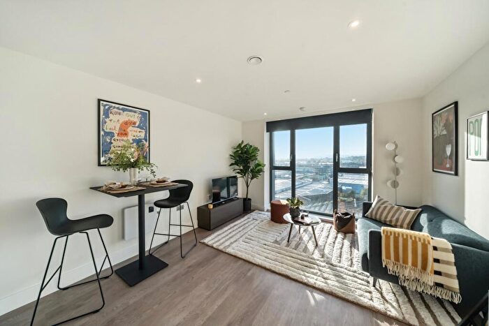 Apartment To Rent In Uncle Leeds, Whitehall Leeds, LS12
