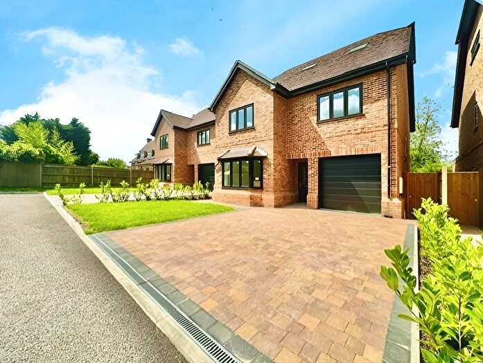 5 Bedroom Detached House For Sale In Viking Way, West Kingsdown, Sevenoaks, Kent, TN15