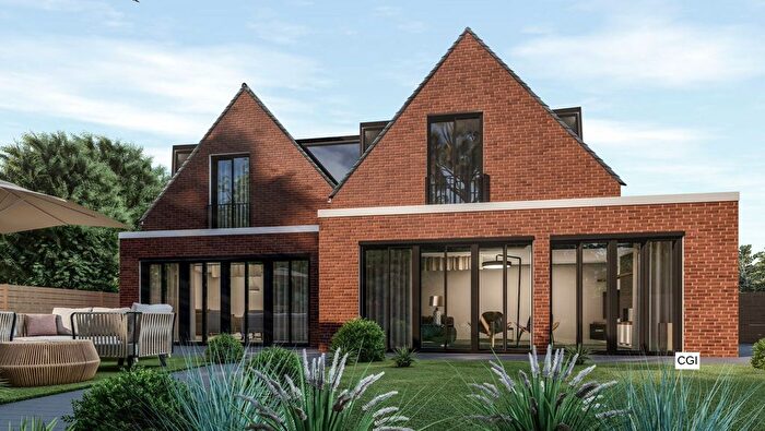 3 Bedroom Property For Sale In Gibson Close, Grange Park, London, N21