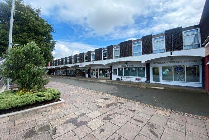 2 Bedroom Flat To Rent In Market Street, Wirral, CH47