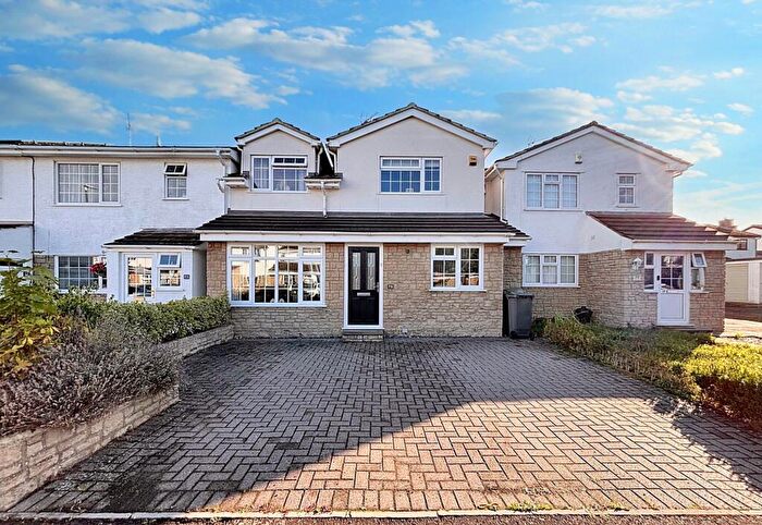 4 Bedroom Terraced House For Sale In Court Meadow, Stone, GL13