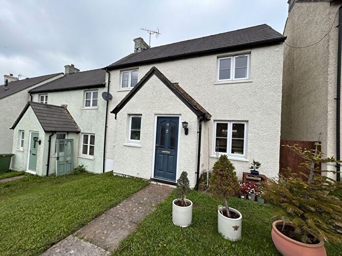 3 Bedroom Terraced House For Sale In Buckland Drive, Bwlch, Brecon, LD3