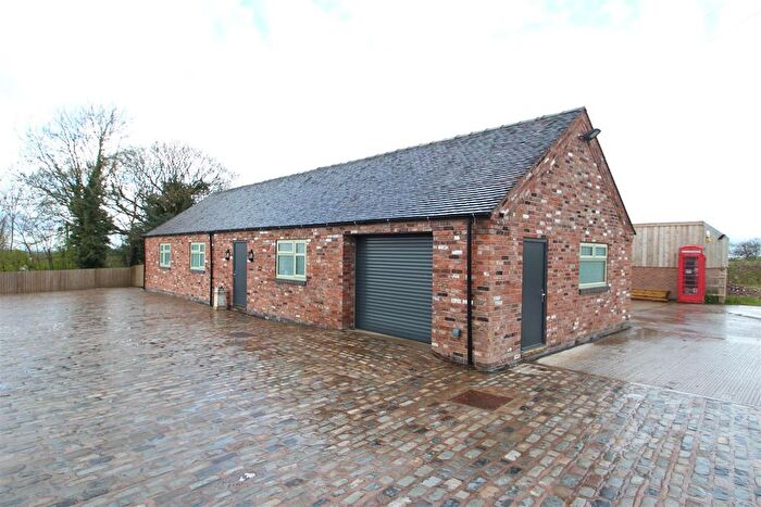 5 Bedroom Detached House To Rent In Great Oak Road, Bignall End, Stoke-On-Trent, ST7