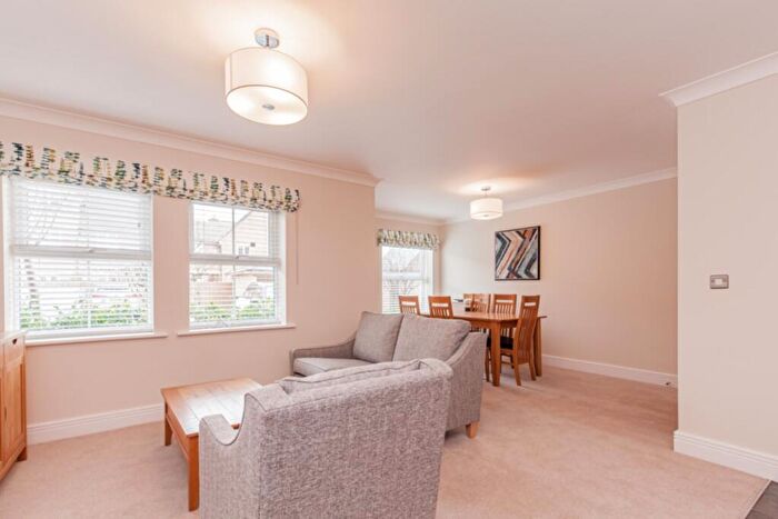 2 Bedroom Apartment To Rent In Elizabeth Jennings Way, Oxford, OX2