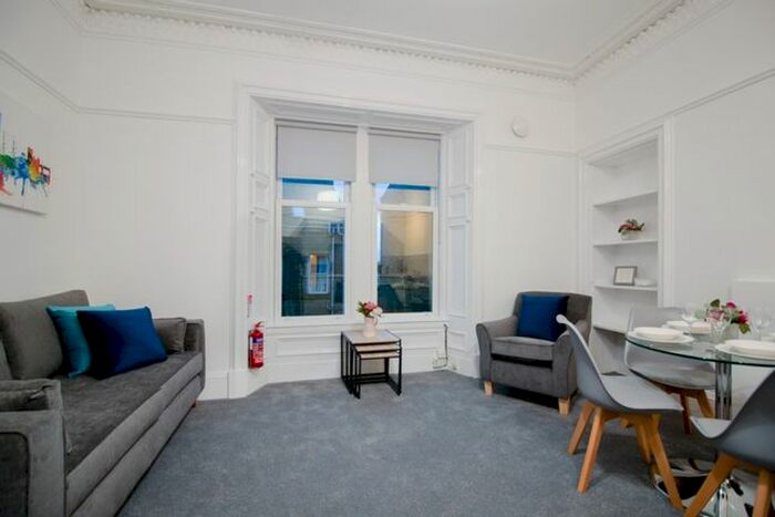 2 Bedroom Flat To Rent In Perth Road, West End, Dundee, DD1