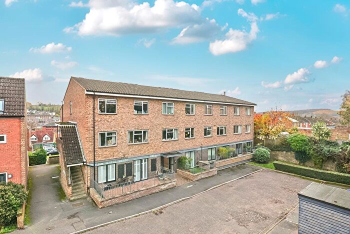 1 Bedroom Flat For Sale In Chesham, Buckinghamshire, HP5