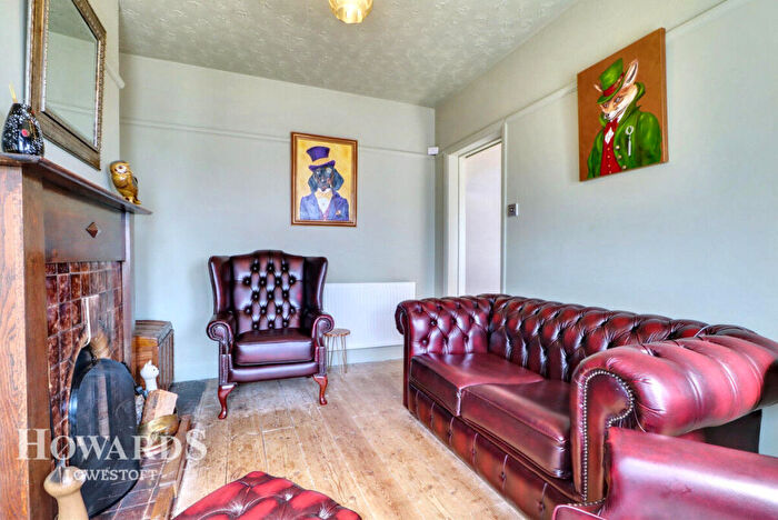 2 Bedroom Semi-Detached House For Sale In Long Road, Lowestoft, NR33