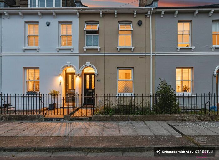 3 Bedroom Terraced House For Sale In Brighton Road, Cheltenham, GL52