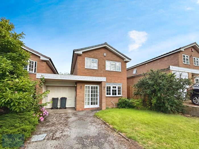 3 Bedroom Detached House For Sale In Harrisons Green, Birmingham, B15