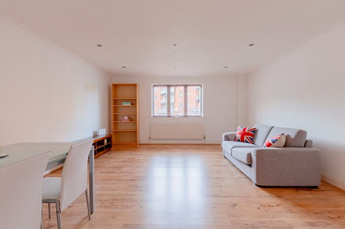 1 Bedroom Flat To Rent In Grenade Street, London ., E14