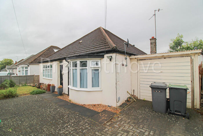 4 Bedroom Bungalow To Rent In Locarno Avenue Luton, LU4