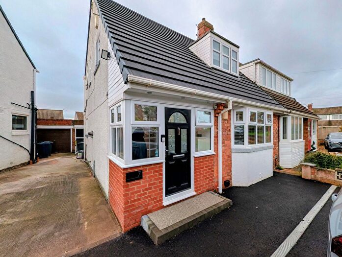 3 Bedroom Semi-Detached House For Sale In Midhurst Avenue, South Shields, NE34