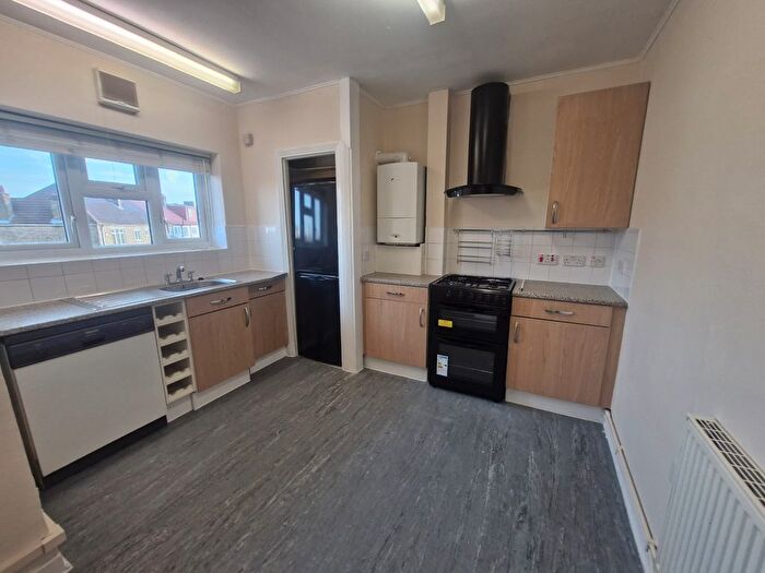 2 Bedroom Flat To Rent In Aldborough Court, Aldborough Road North, Ilford, Essex, IG2
