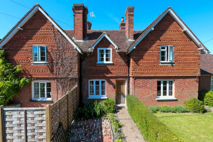 2 Bedroom Terraced House To Rent In Bodiam, Robertsbridge, TN32