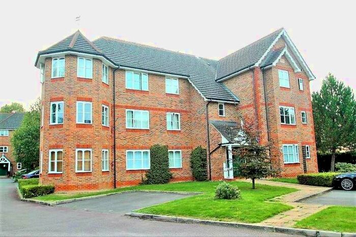 2 Bedroom Flat To Rent In The Beeches Halsey Road, WD18
