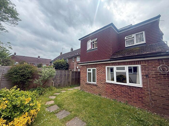 1 Bedroom Flat To Rent In Duncan Road, Chichester, PO19