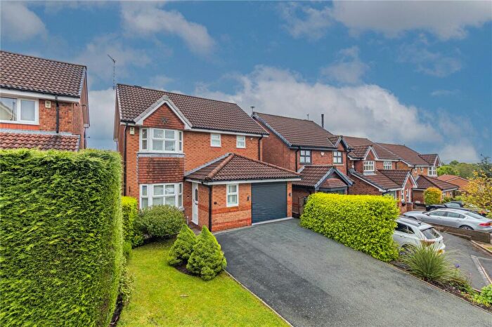 3 Bedroom Detached House For Sale In Aldermeadow Close, Norden, Rochdale, OL12