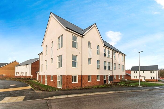 2 Bedroom Flat For Sale In Show Home Available To View, Wrestwood Road, Bexhill-On-Sea, East Sussex, TN40