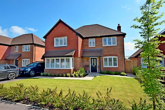 4 Bedroom Detached House To Rent In Summer Close, Woodgate, Chichester, PO20