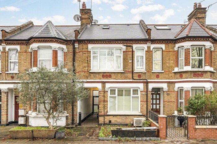 4 Bedroom Property To Rent In Dorchester Grove, London, W4