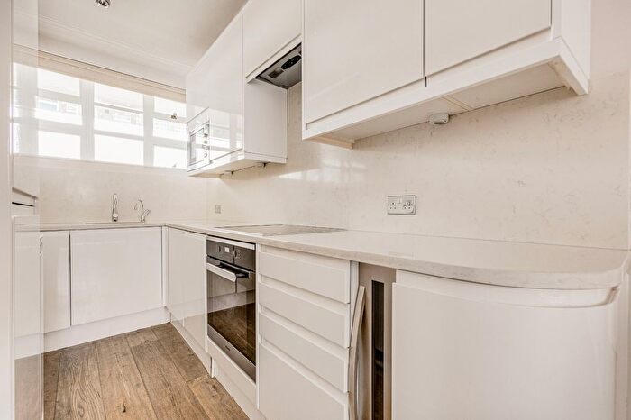 2 Bedroom Flat To Rent In Sheen Road, Richmond, TW9